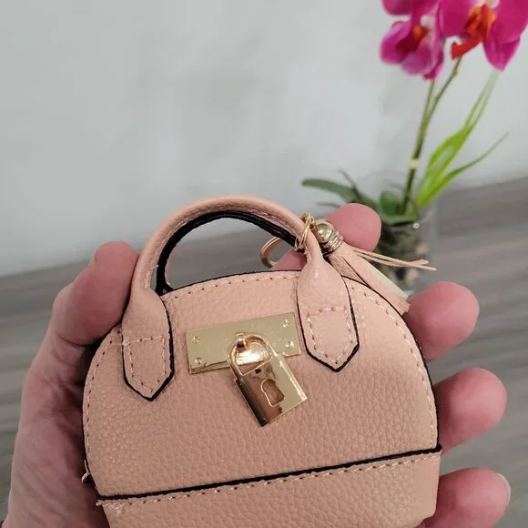 Cute Mini Pink Faux Leather Coin Purse Bag Keychain for money/lipstick/earpods - Picture 5 of 6